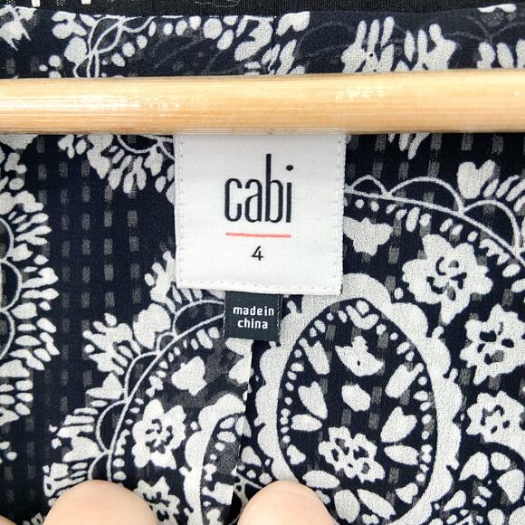 Cabi Cropped Blazer Jacket sz 4 Minimalist Contemporary Rockabilly 3/4 Sleeve - Picture 6 of 9